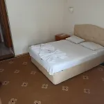 Dias Hotel